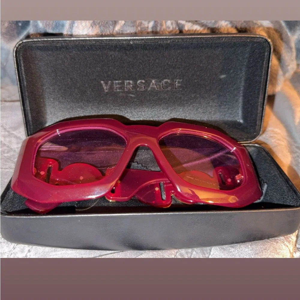 Versace Women's Bold Pink Sunglasses - Picture 2 of 5